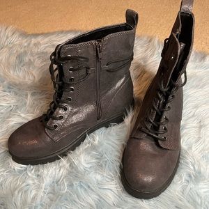 Grey sparkle combat boots Size: 9